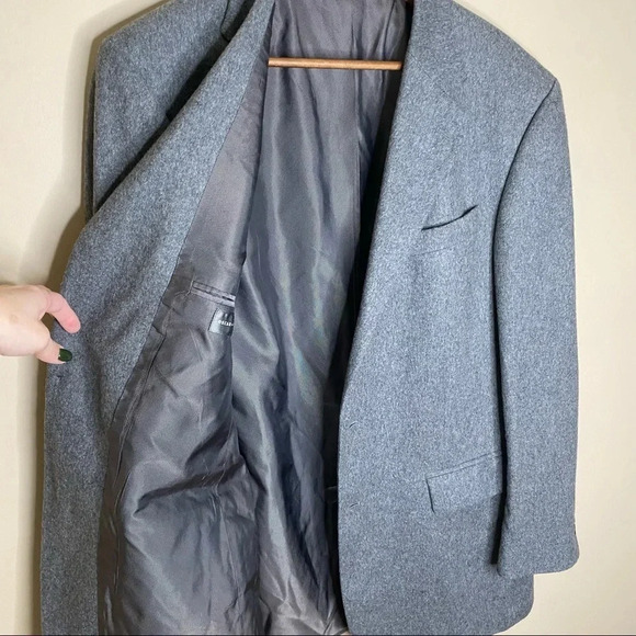 Oscar de la Renta Gray Wool and Cashmere Blend Single Breasted Blazer - Picture 10 of 13